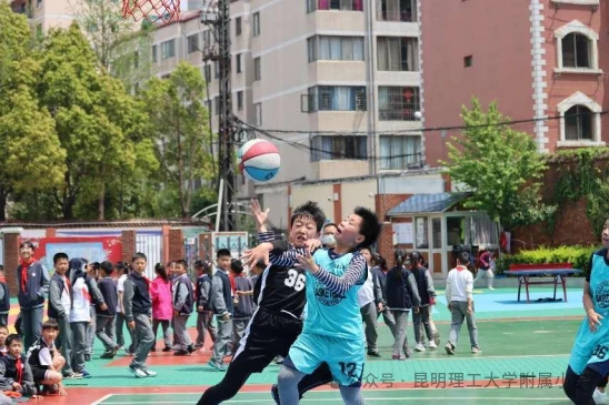 女性篮球运动员如何利用高科技优化训练_1