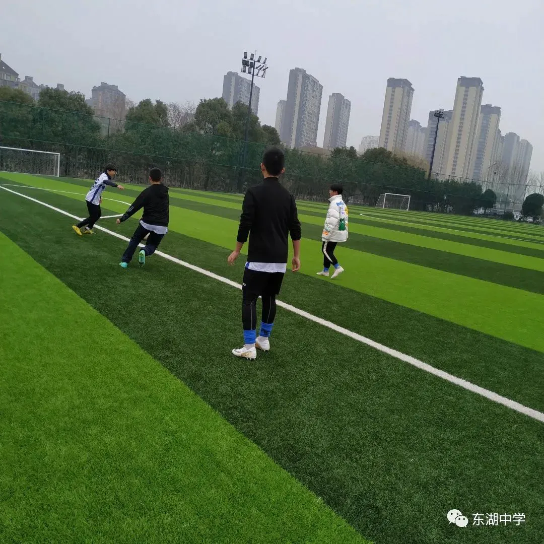 女性篮球运动员如何利用高科技优化训练_0